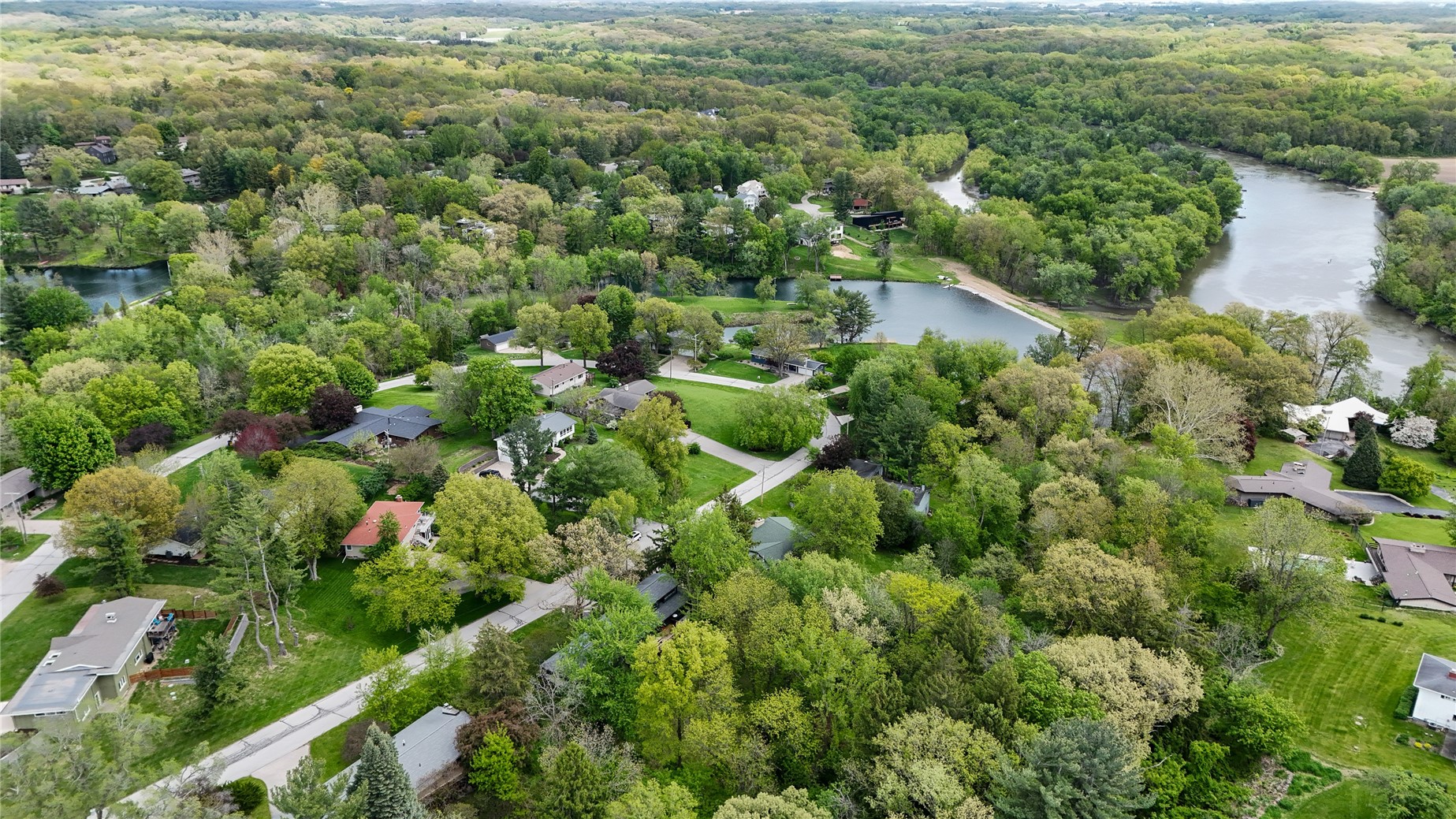 21 Fairview Knoll NE Iowa City IA 52240