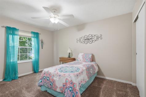 3911 Blue Mound Drive NE Cedar Rapids IA 52402
