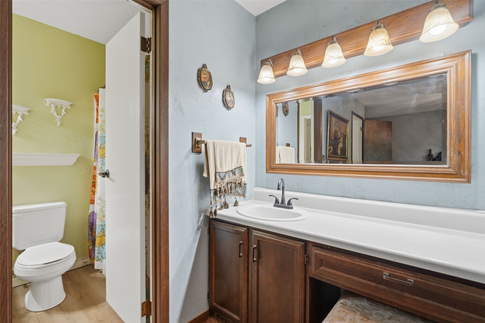 3911 Blue Mound Drive NE Cedar Rapids IA 52402