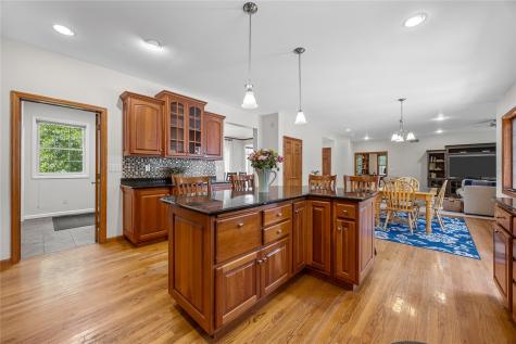 4600 Deer View Road Cedar Rapids IA 52411