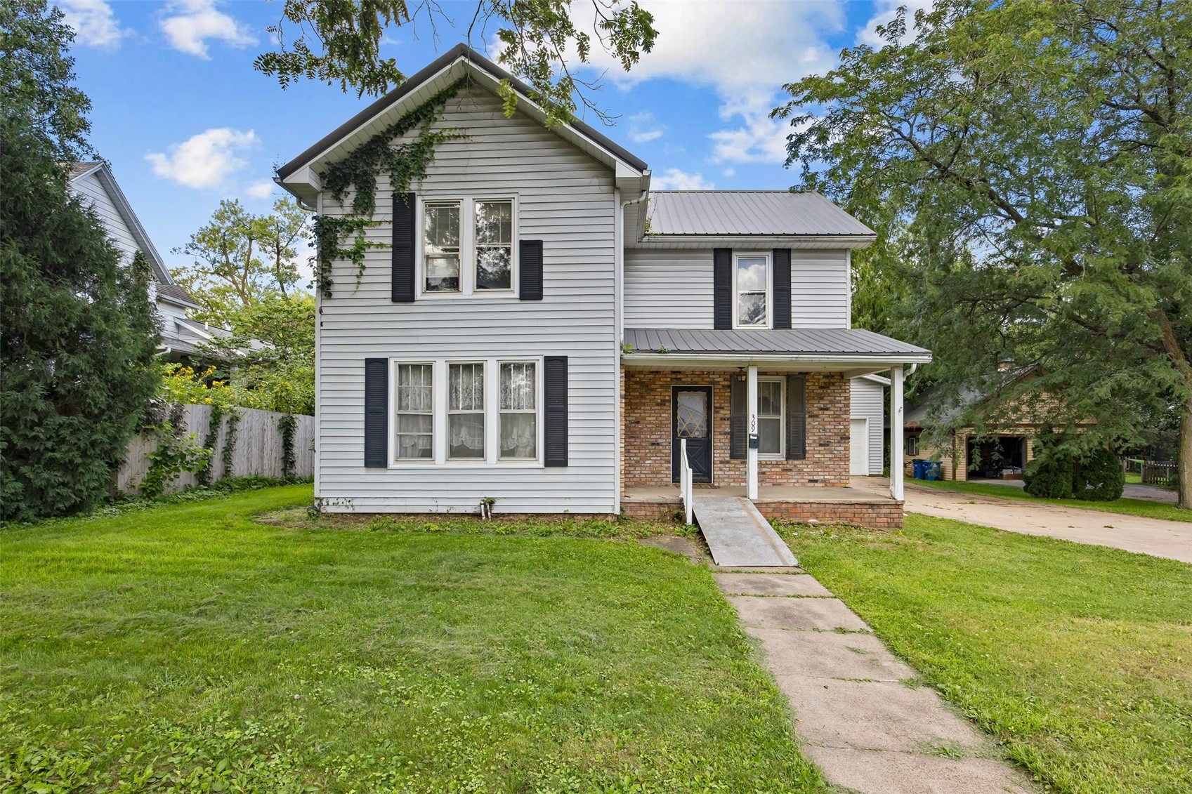 309 2nd Avenue NW Mt Vernon IA 52314