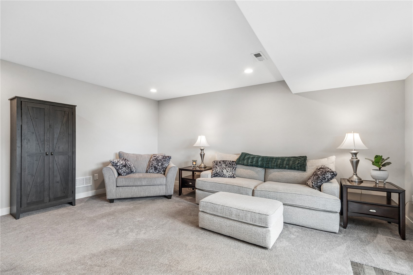 905 Carl Court Solon IA 52333