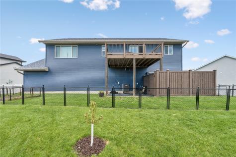 905 Carl Court Solon IA 52333