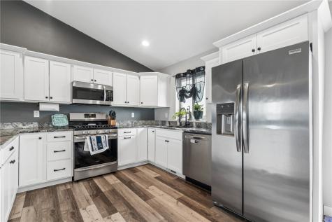 905 Carl Court Solon IA 52333