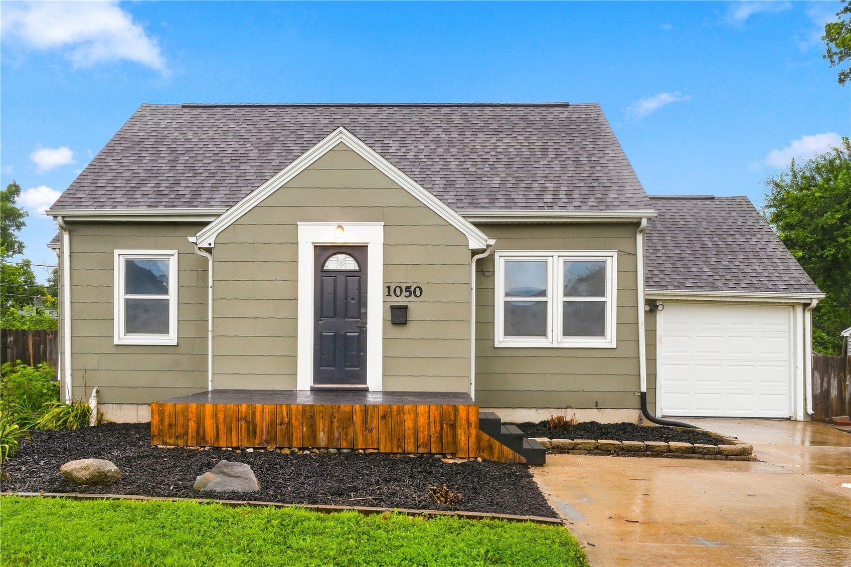1050 27th Street NE Cedar Rapids IA 52402