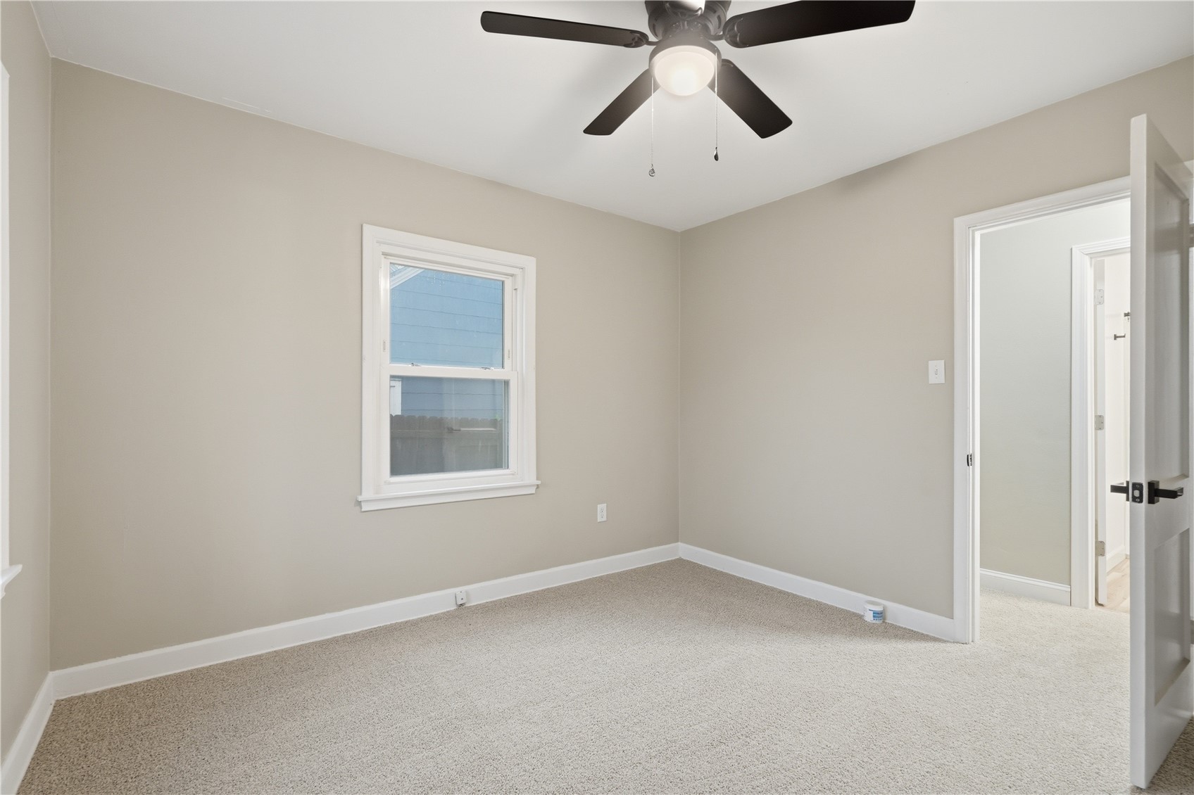 1050 27th Street NE Cedar Rapids IA 52402