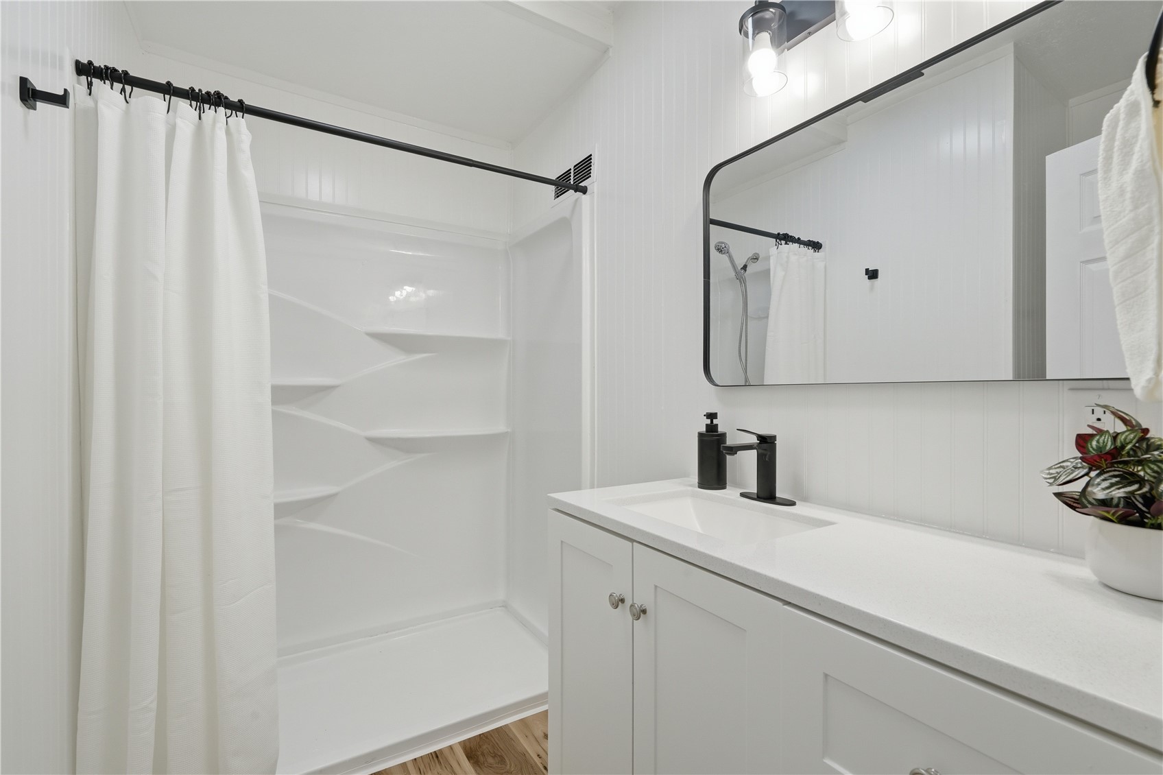 1050 27th Street NE Cedar Rapids IA 52402