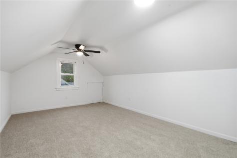 1050 27th Street NE Cedar Rapids IA 52402