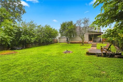 1050 27th Street NE Cedar Rapids IA 52402