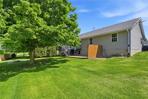 904 6th Avenue Coggon IA 52218