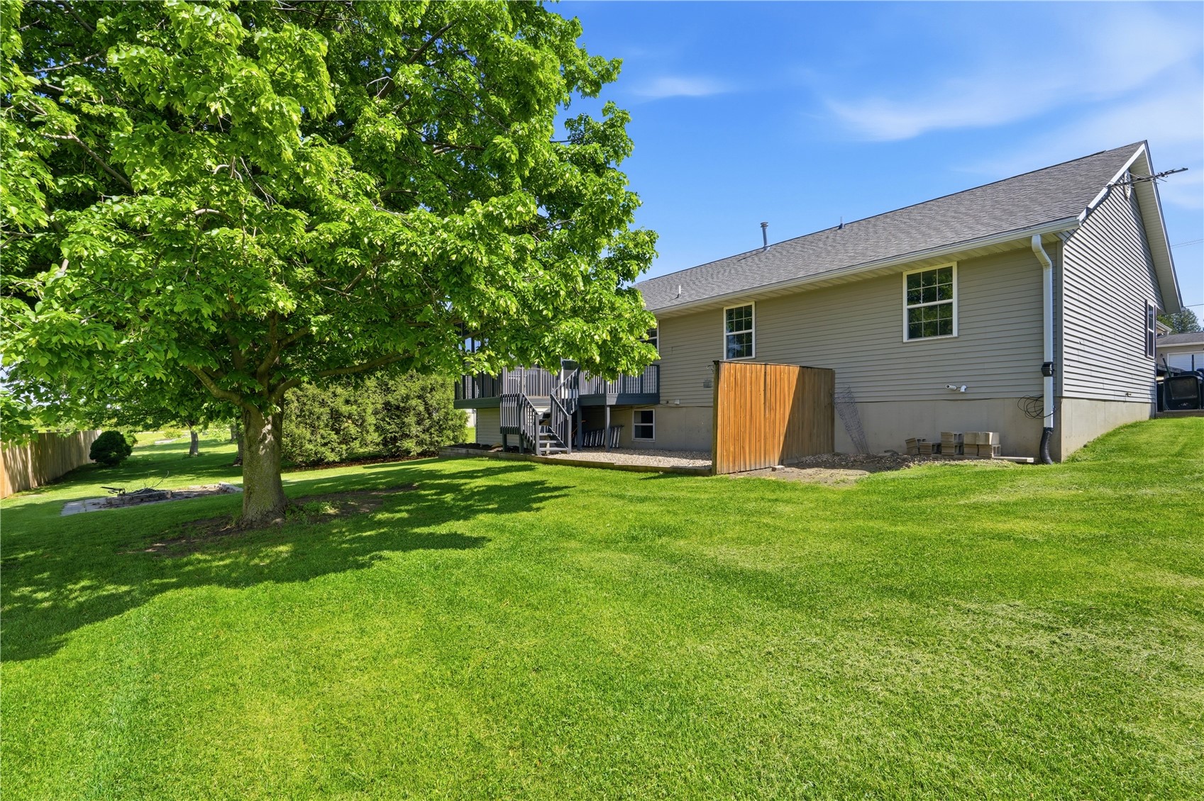 904 6th Avenue Coggon IA 52218