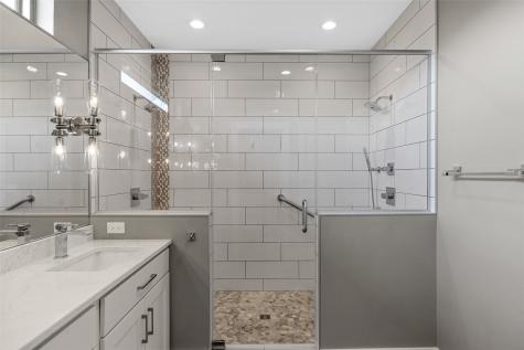 6007 Sanden Road Cedar Rapids IA 52411