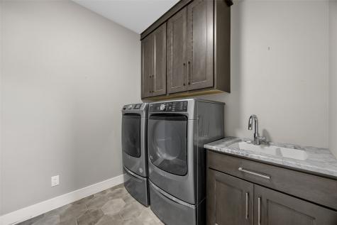 6007 Sanden Road Cedar Rapids IA 52411