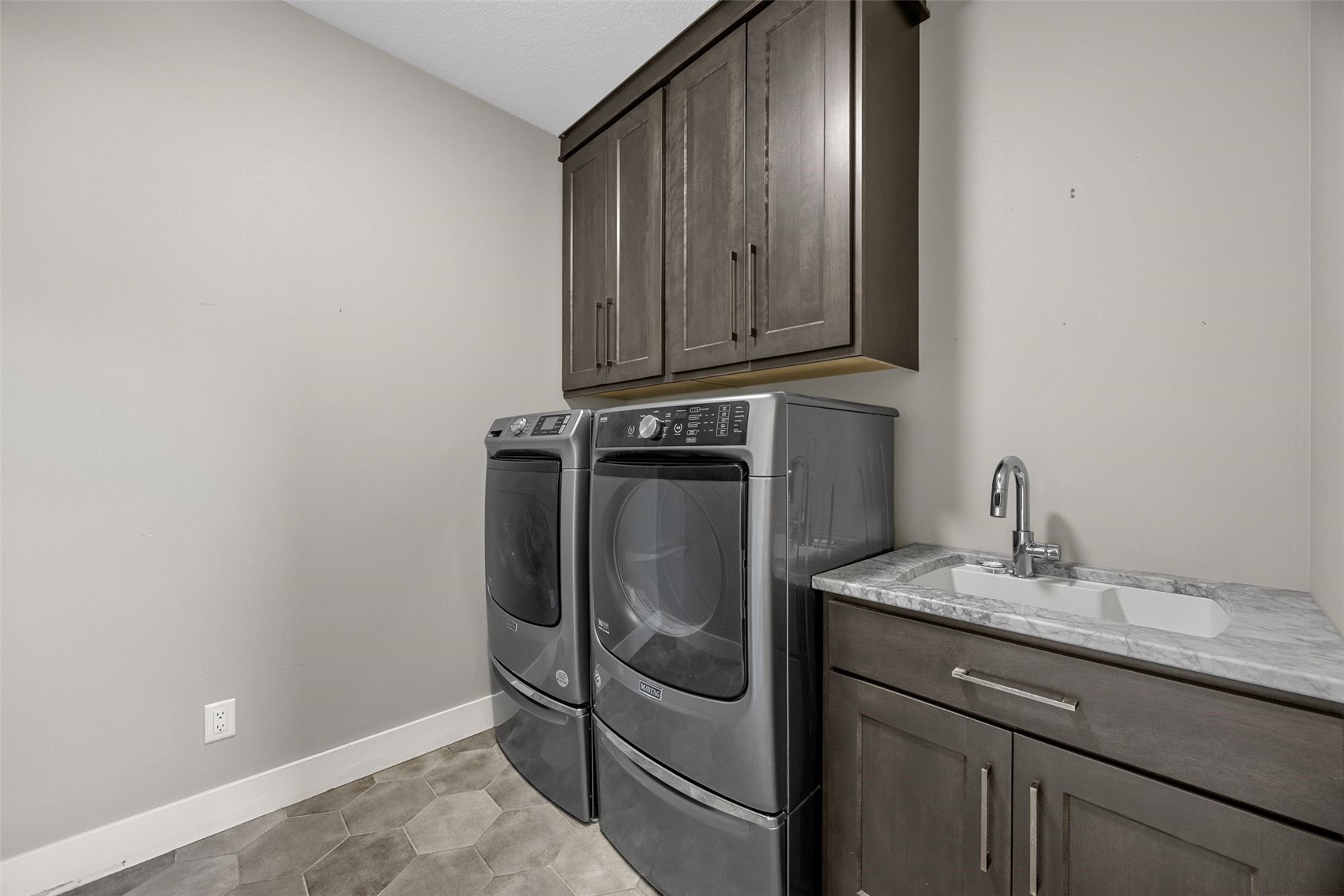 6007 Sanden Road Cedar Rapids IA 52411