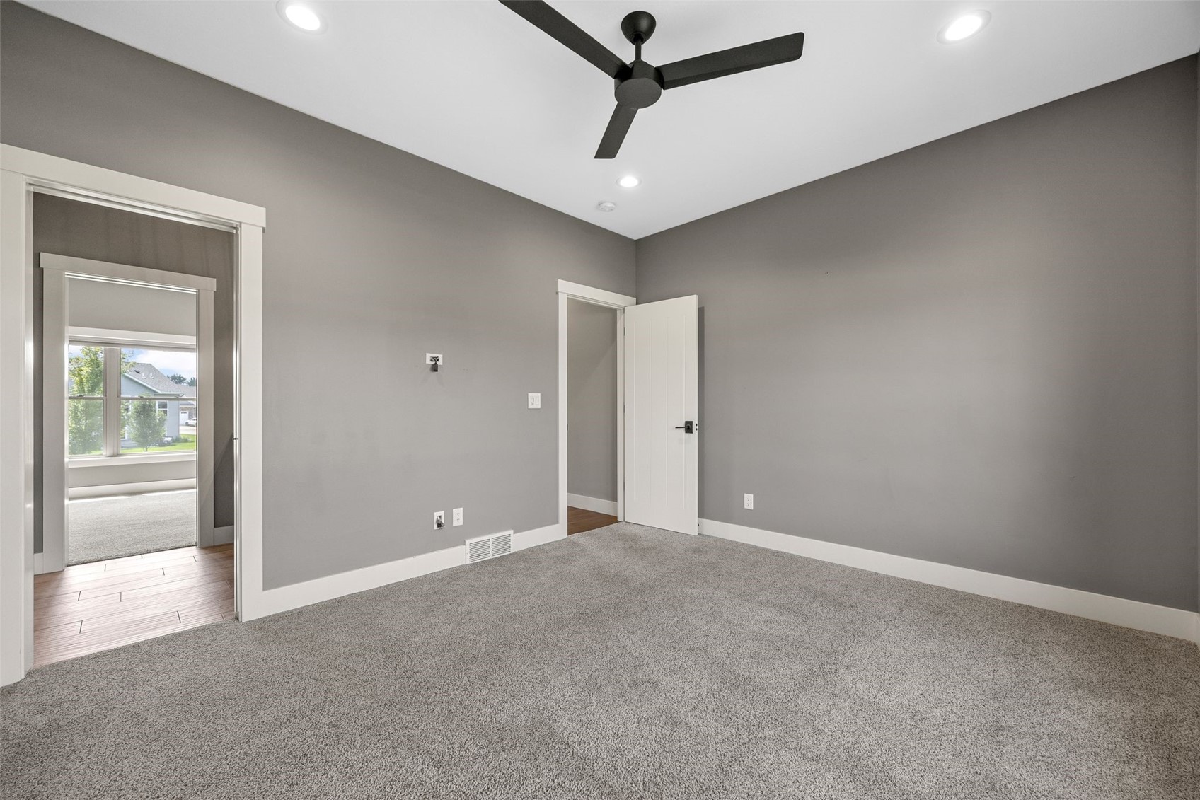 6007 Sanden Road Cedar Rapids IA 52411