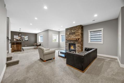 6007 Sanden Road Cedar Rapids IA 52411