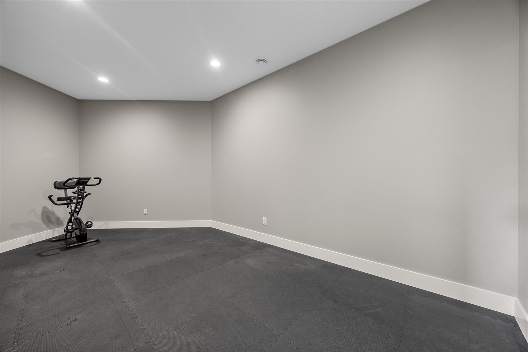 6007 Sanden Road Cedar Rapids IA 52411
