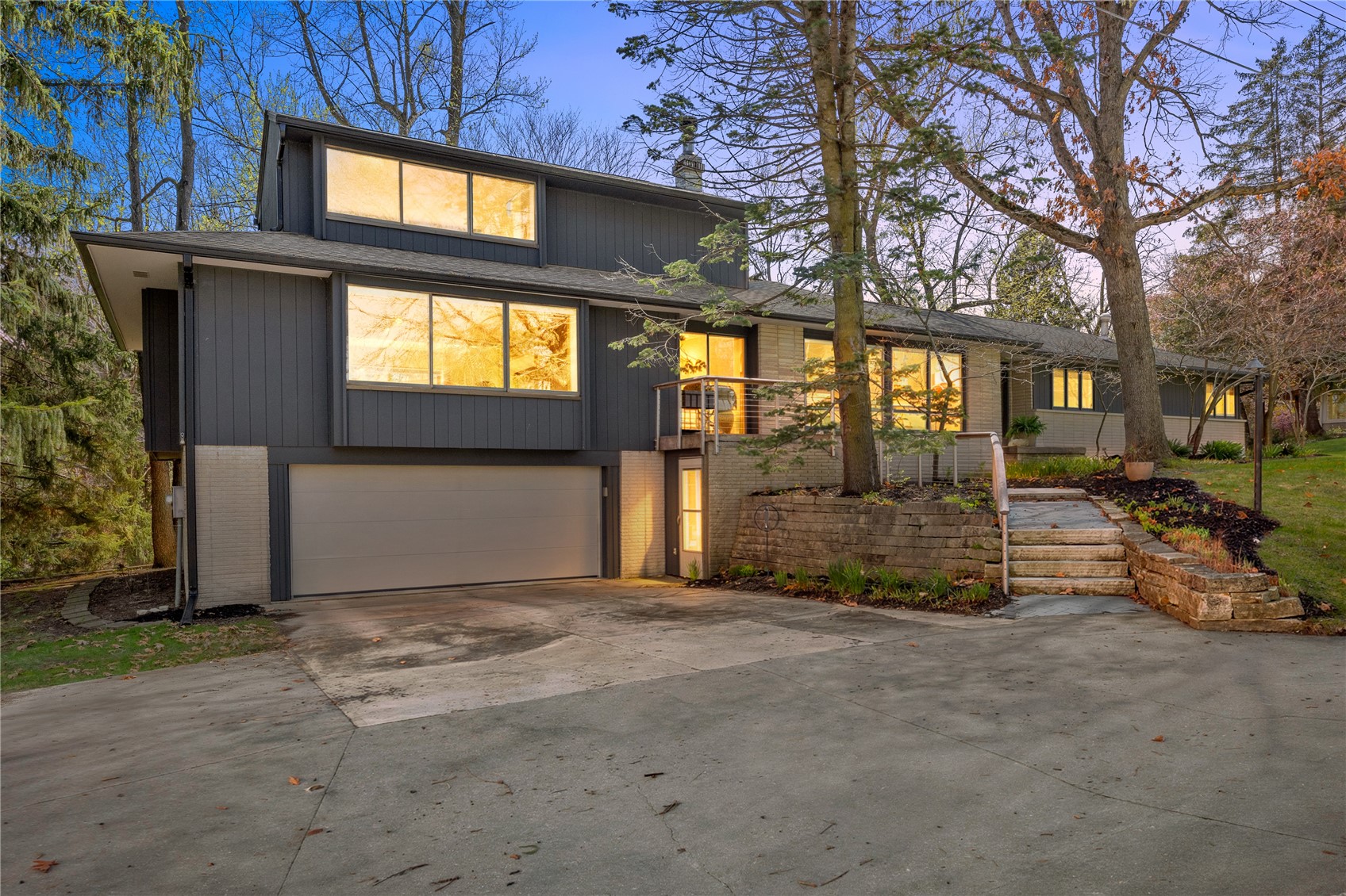 12 Fairview Knoll NE Iowa City IA 52240