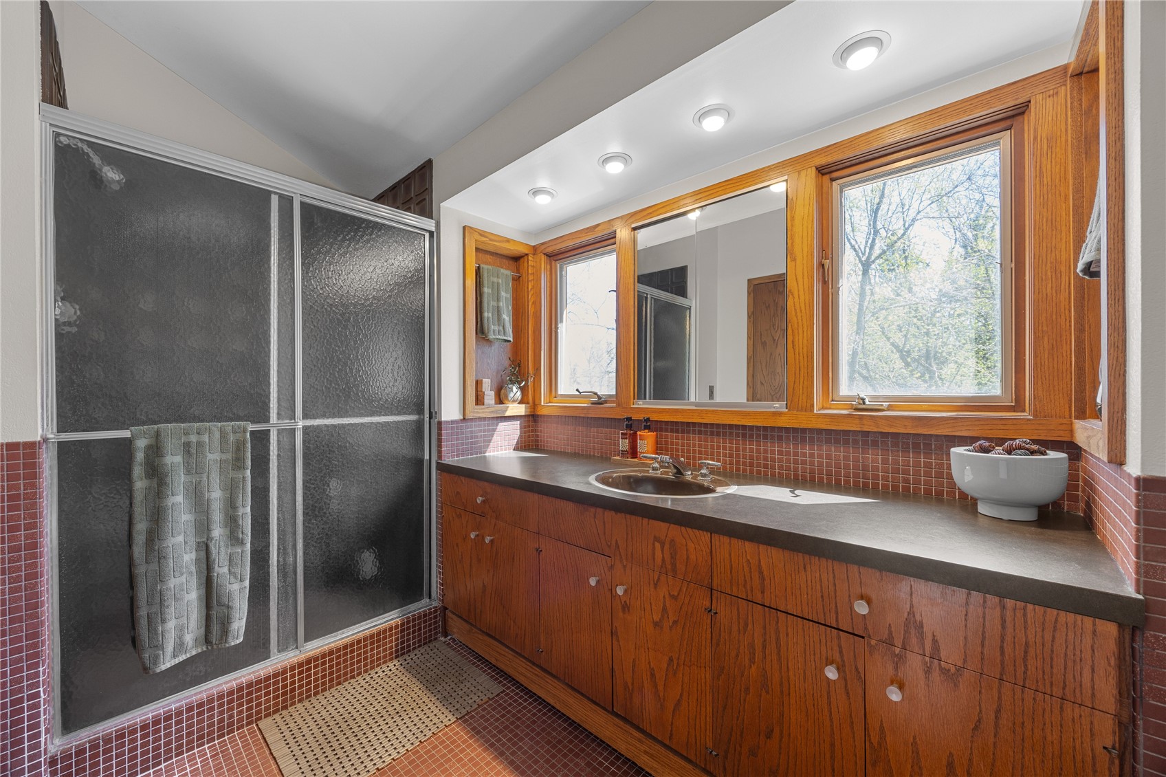 12 Fairview Knoll NE Iowa City IA 52240