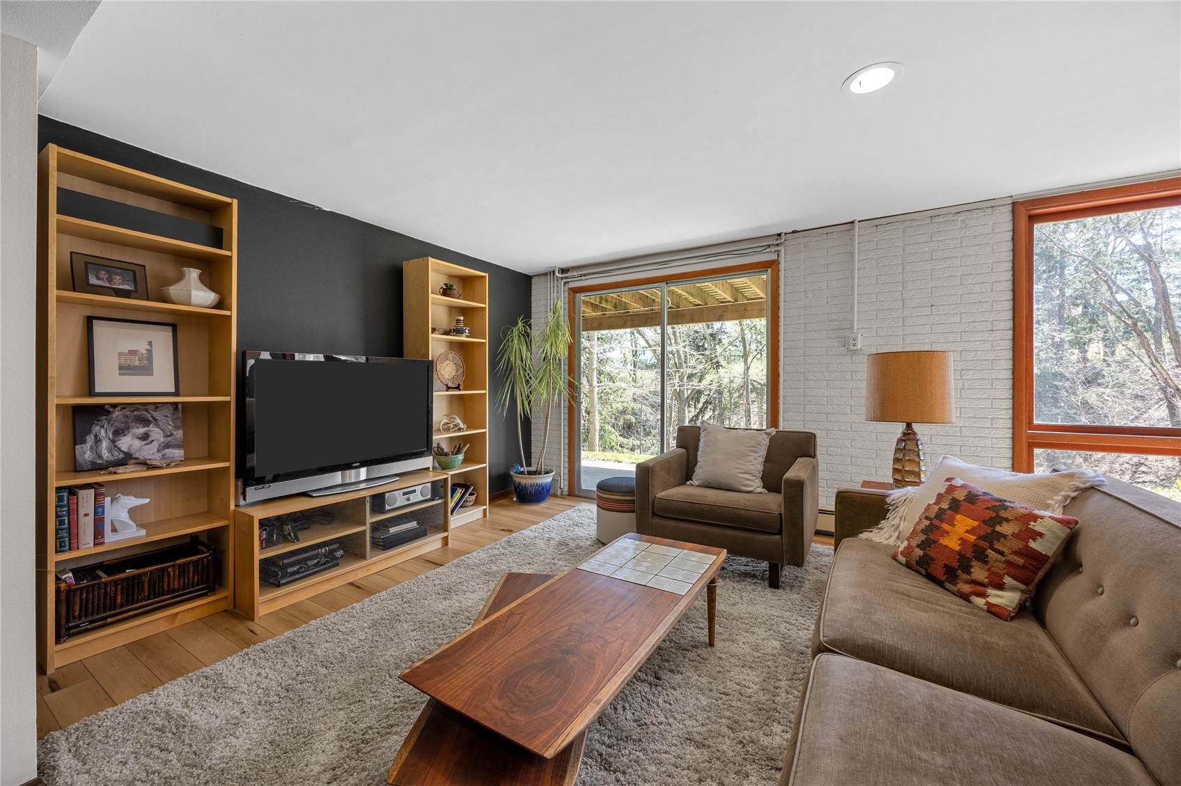 12 Fairview Knoll NE Iowa City IA 52240
