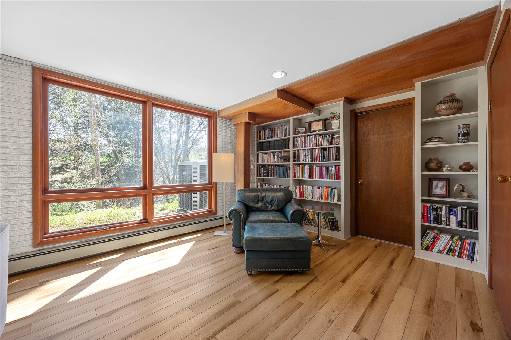12 Fairview Knoll NE Iowa City IA 52240