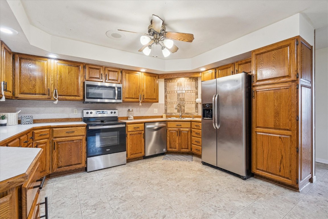 912 E 2nd Street Vinton IA 52349