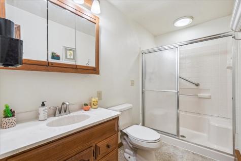 912 E 2nd Street Vinton IA 52349