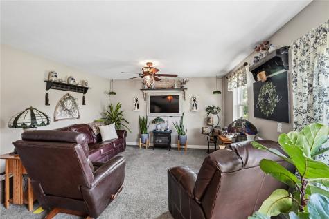 1065 Shae Drive Palo IA 52324