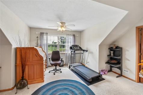 1065 Shae Drive Palo IA 52324