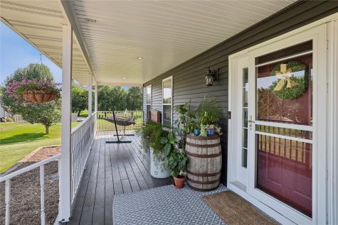 1065 Shae Drive Palo IA 52324