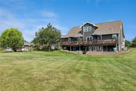 1065 Shae Drive Palo IA 52324