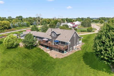 1065 Shae Drive Palo IA 52324