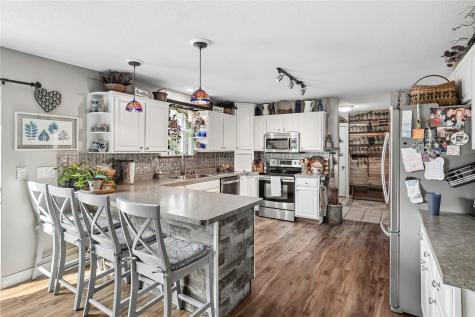 1065 Shae Drive Palo IA 52324