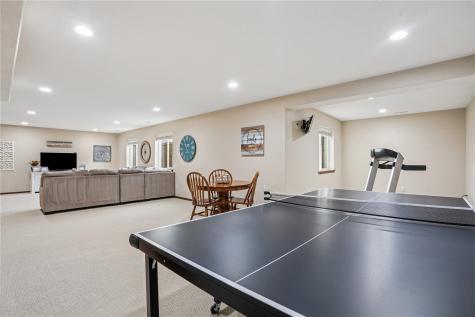 108 Sunflower Drive Fairfax IA 52228