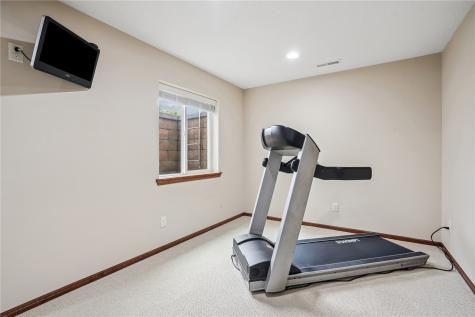 108 Sunflower Drive Fairfax IA 52228