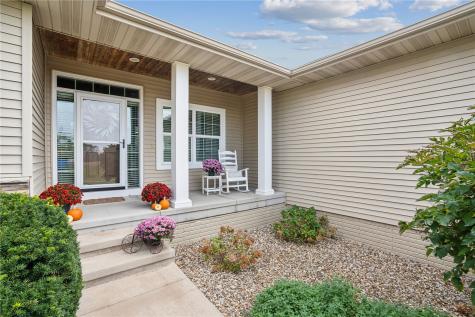108 Sunflower Drive Fairfax IA 52228