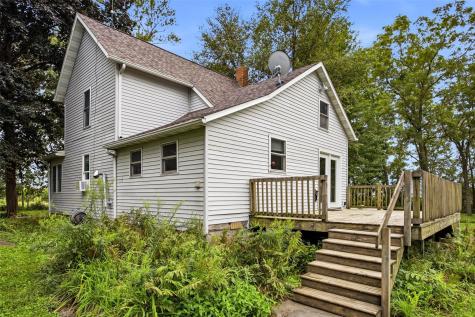 1059 210th Street Nichols IA 52766