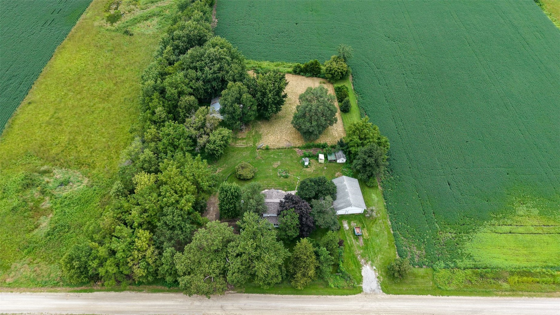 1059 210th Street Nichols IA 52766