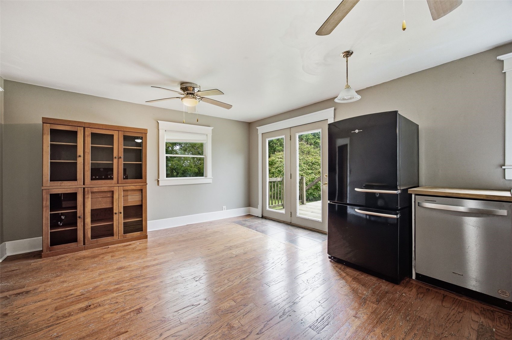 1059 210th Street Nichols IA 52766