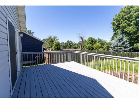 1230 Belmont Parkway NW Cedar Rapids IA 52405