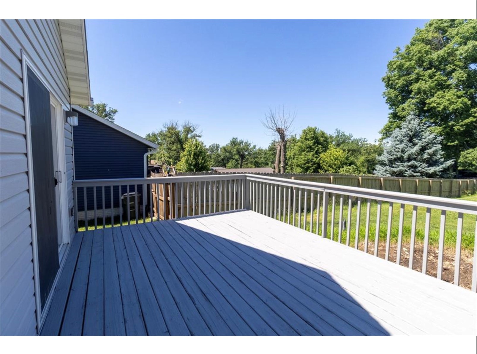 1230 Belmont Parkway NW Cedar Rapids IA 52405