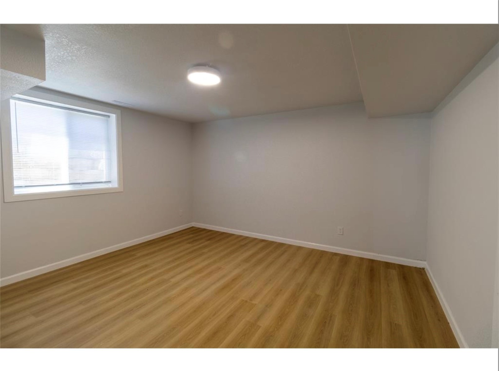 1230 Belmont Parkway NW Cedar Rapids IA 52405