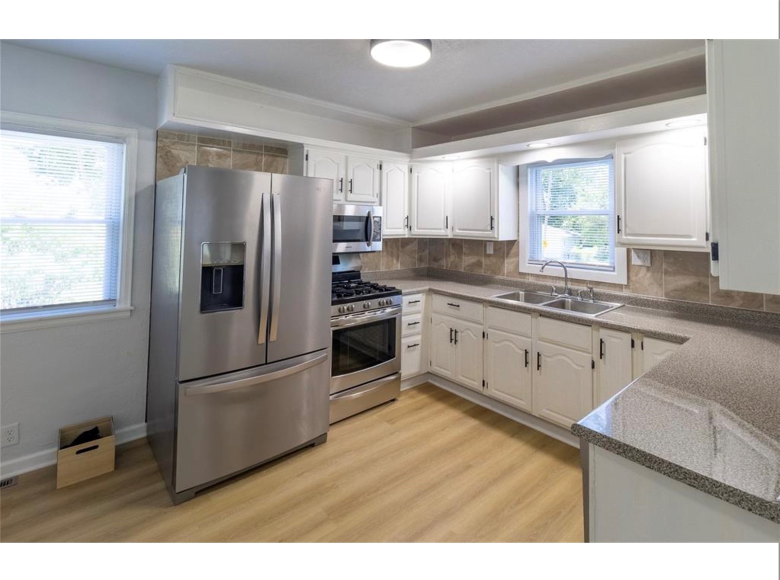 1230 Belmont Parkway NW Cedar Rapids IA 52405