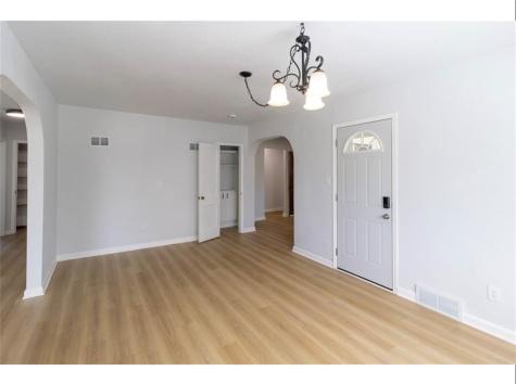 1230 Belmont Parkway NW Cedar Rapids IA 52405