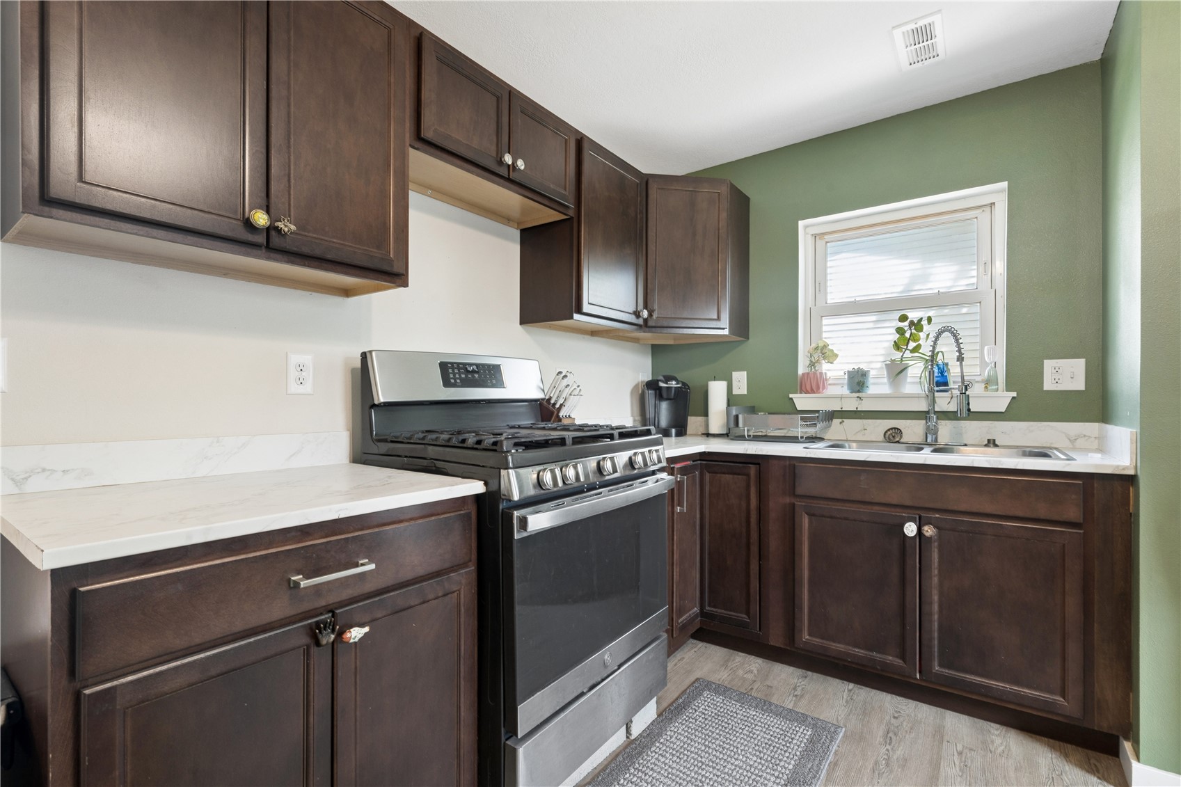 4432 Sherman Street NE Cedar Rapids IA 52402