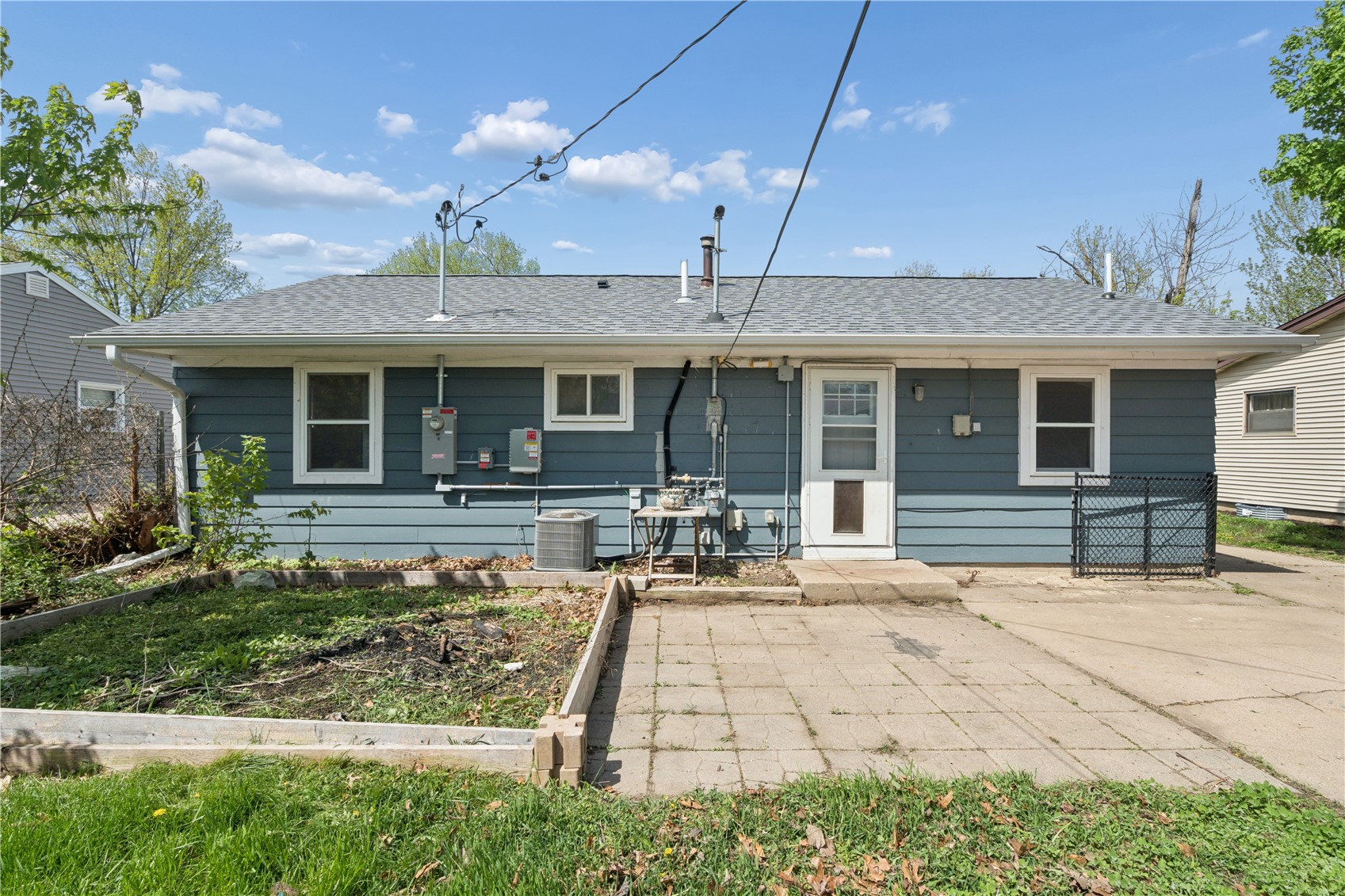 4432 Sherman Street NE Cedar Rapids IA 52402