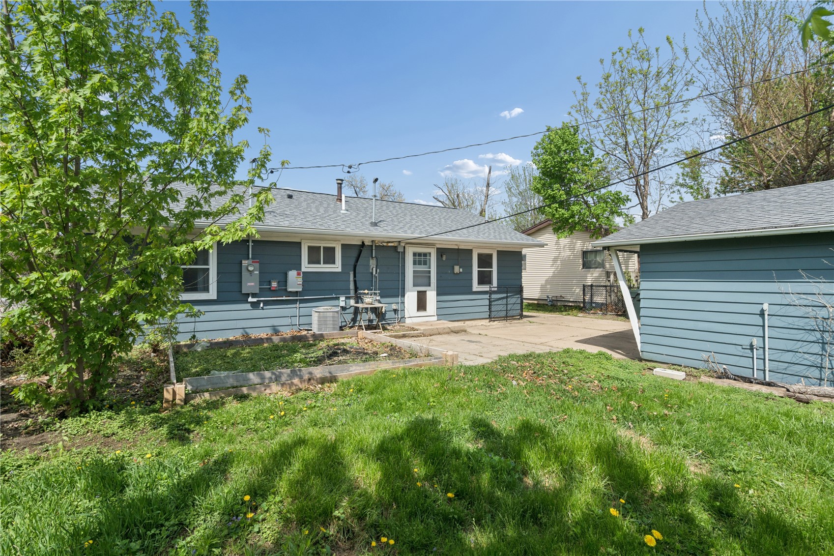 4432 Sherman Street NE Cedar Rapids IA 52402