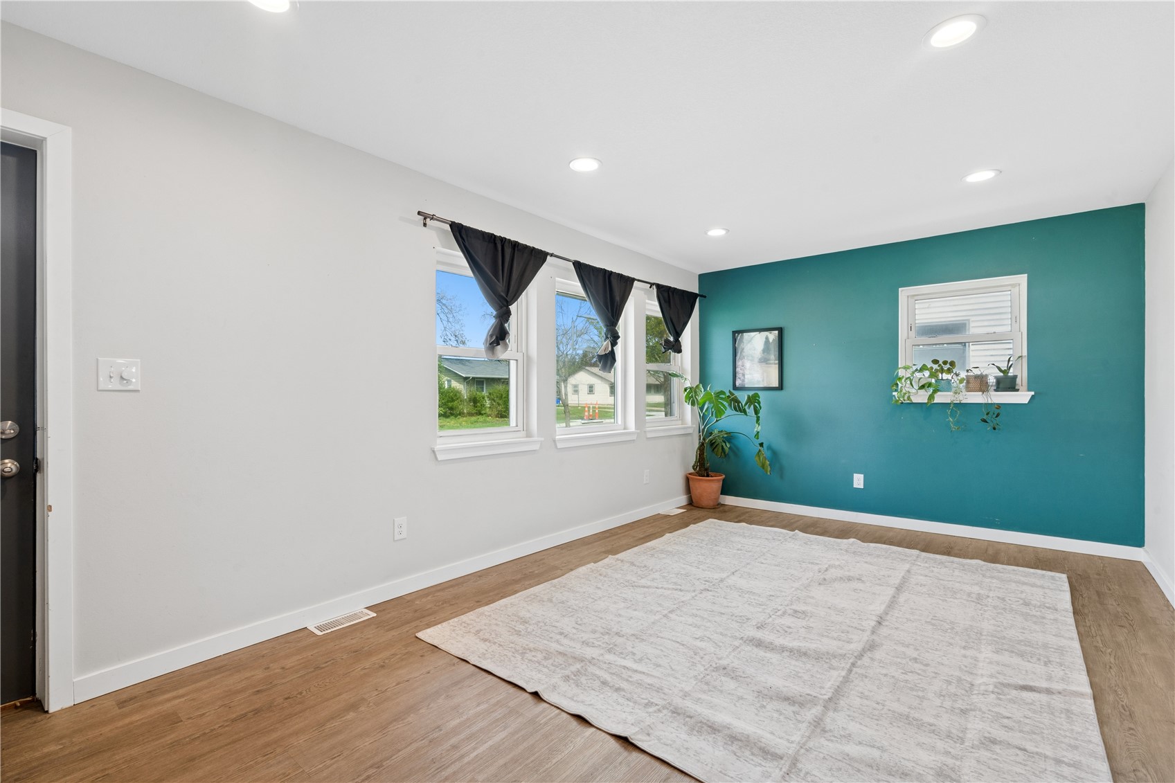 4432 Sherman Street NE Cedar Rapids IA 52402