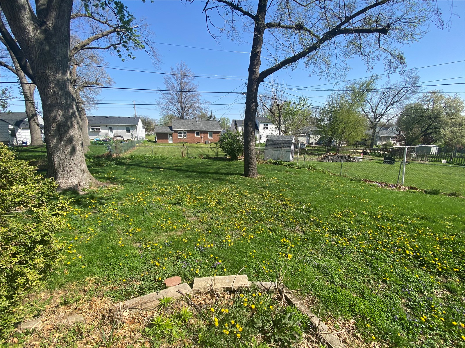 1074 27th Street NE Cedar Rapids IA 52402