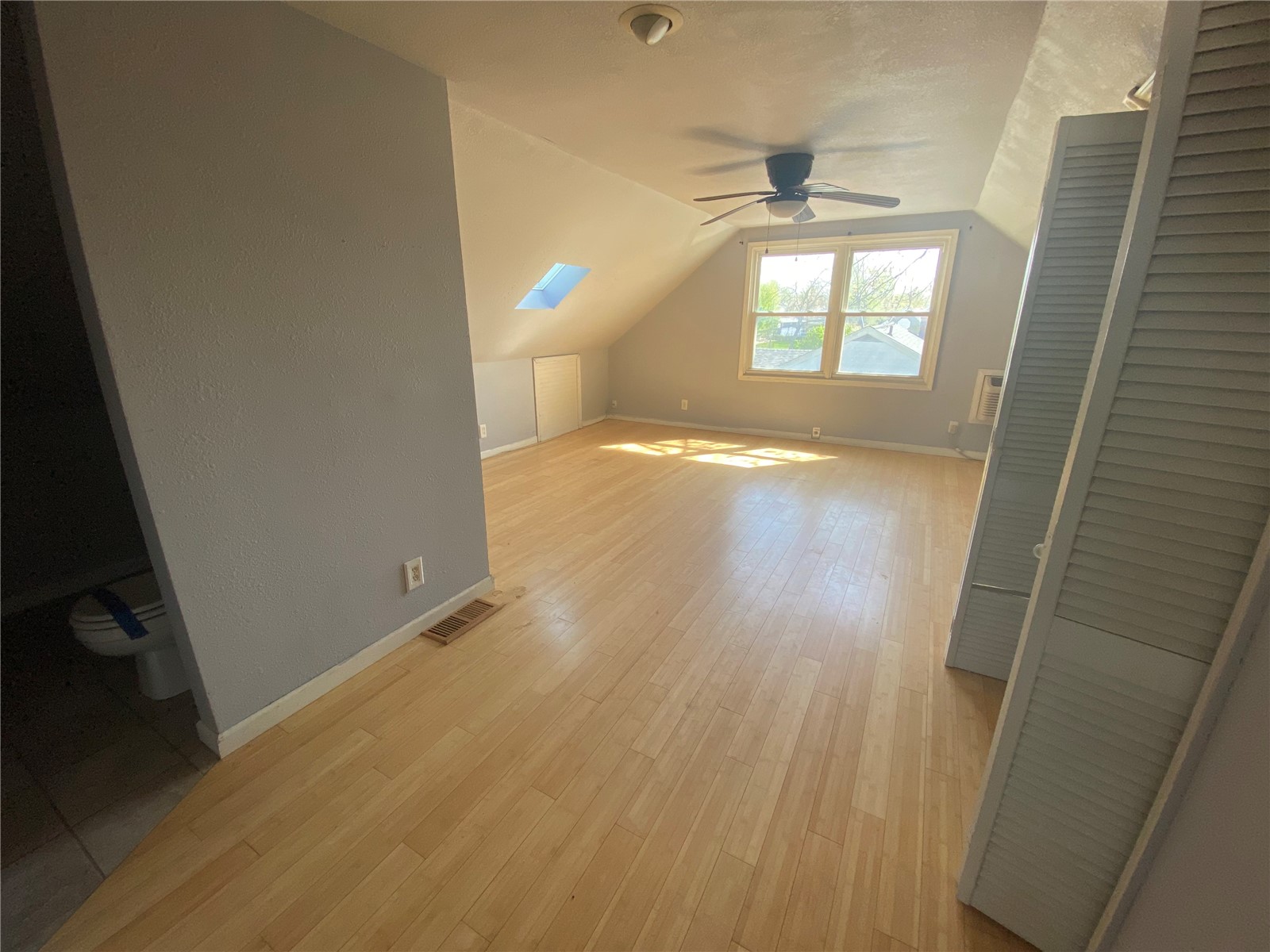 1074 27th Street NE Cedar Rapids IA 52402